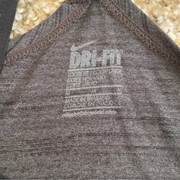 Nike Tank - Picture 3 of 3